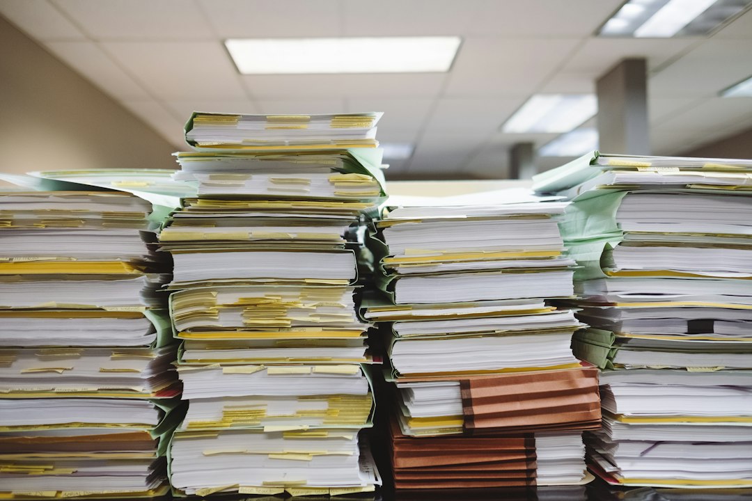 Fascicoli e documenti ordinati per il controllo dei titoli di marchio anteriori